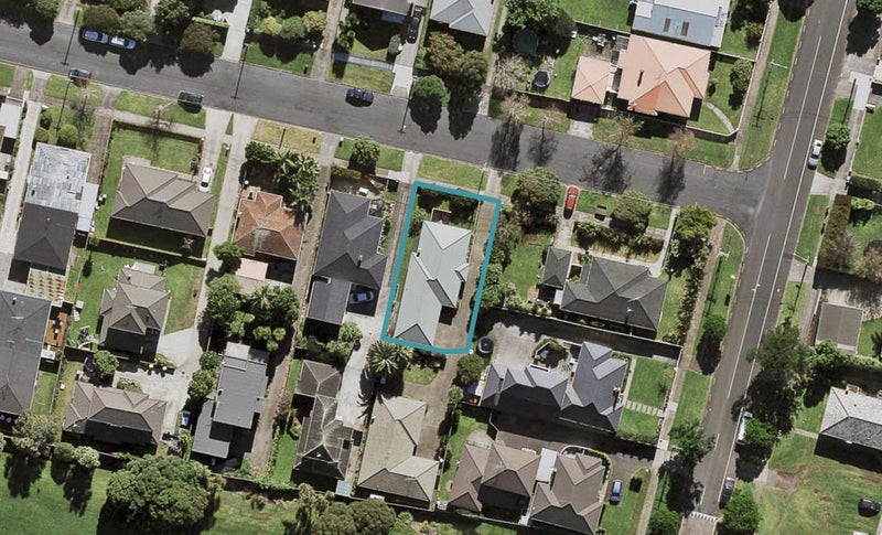 35 Boyd AVE, Royal Oak , Auckland - Carousel 1
