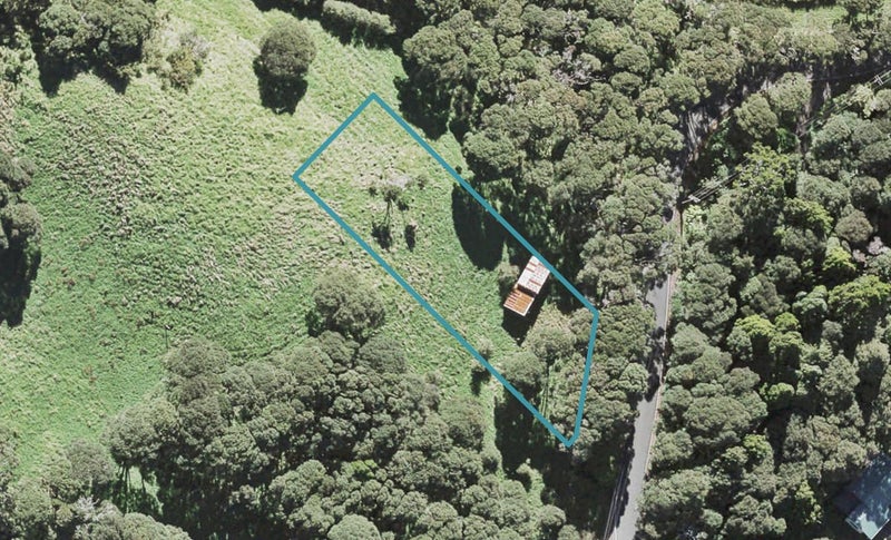 65 Grassmere Road, Henderson Valley, Auckland - Carousel 1