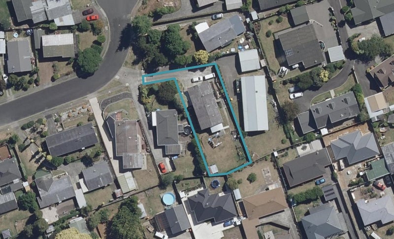 12 Thode Place, Nawton, Hamilton - Carousel 1