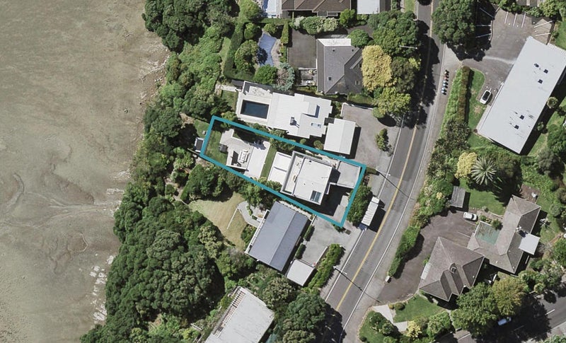 27 Ngapipi Road, Orakei, Auckland - Carousel 1