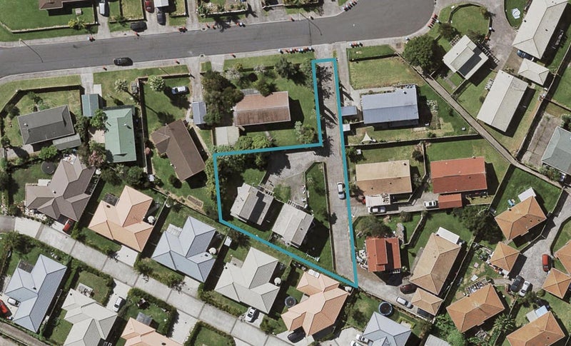 8 Yee Place, Mount Wellington, Auckland - Carousel 1