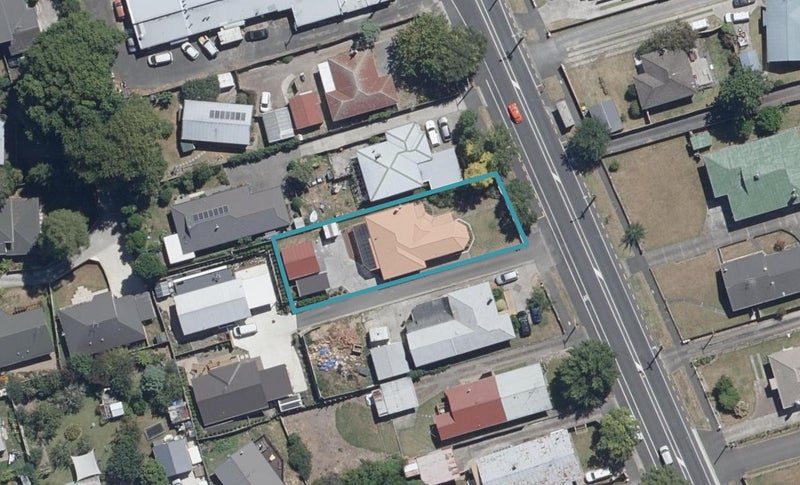 1149 Heaphy Terrace, Fairfield, Hamilton - Carousel 1