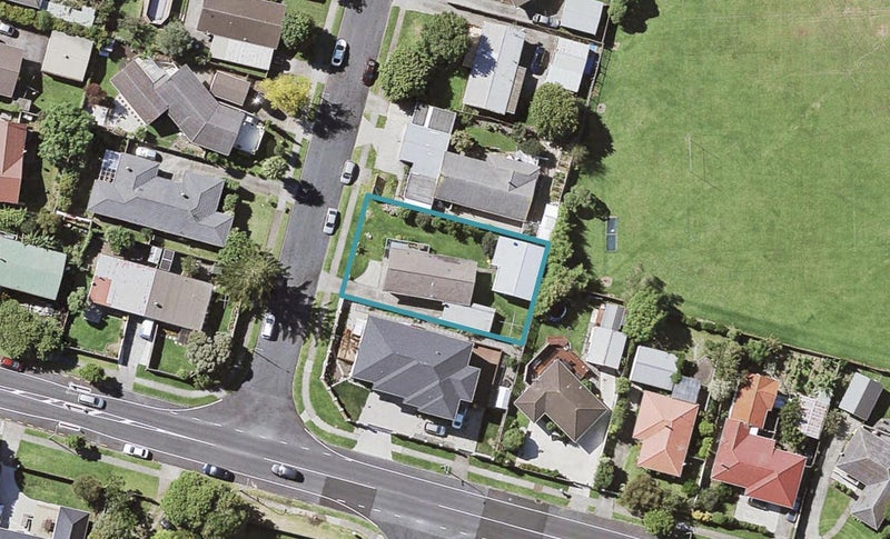 3 Udall Place, Bucklands Beach, Auckland - Carousel 1
