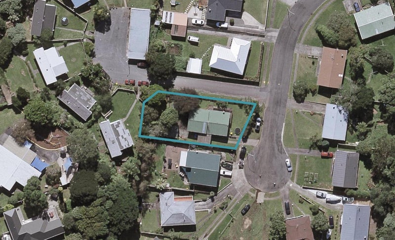 12 Brixham Place, Merrilands, New Plymouth - Carousel 1