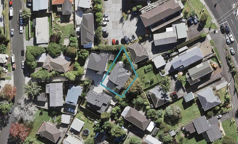 6A Powrie Street, Glenfield, Auckland - Carousel 1