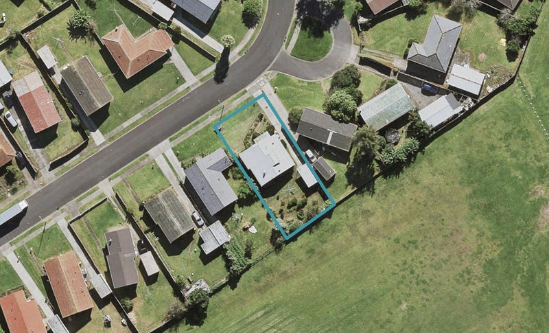 65 Calthorp Close, Favona, Auckland - Carousel 1