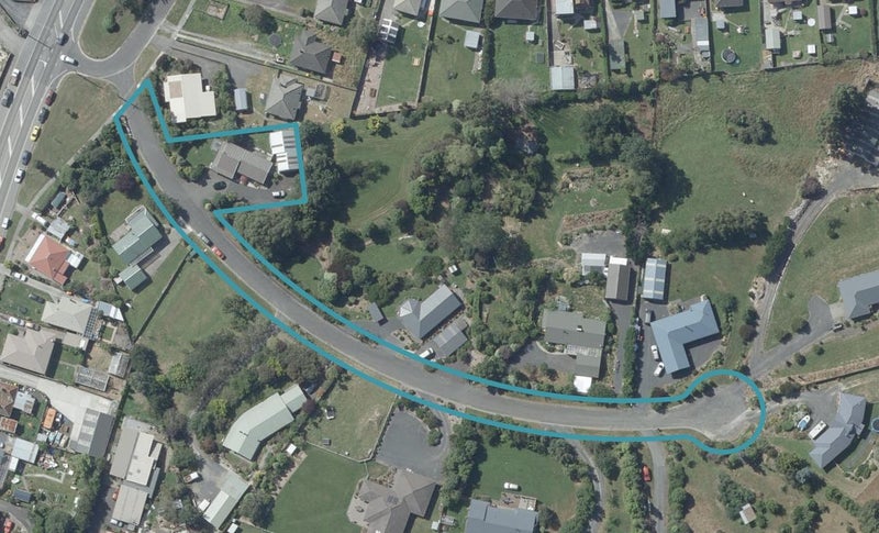 20 Brighton Road, Green Island, Dunedin - Carousel 1
