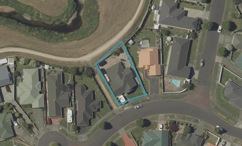 16 Strachan Way, Highbury, Palmerston North - Carousel 1