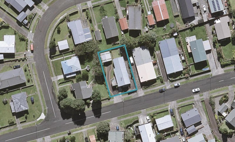 22 Herekawe Drive, Spotswood, New Plymouth - Carousel 1