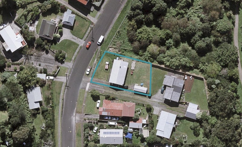 51 Blagdon Road, Blagdon, New Plymouth - Carousel 1