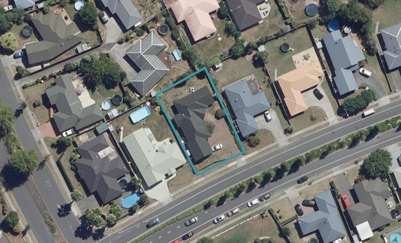97 Discovery Drive, Flagstaff, Hamilton - Carousel 1