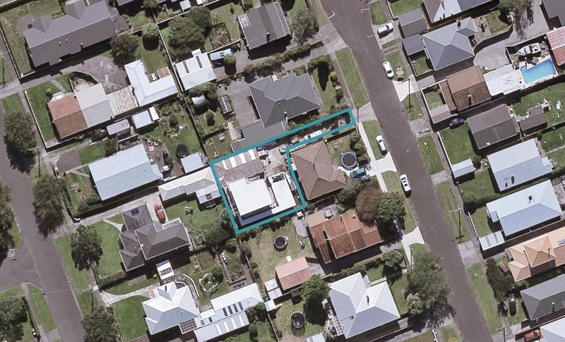 20 Lyn Street, Lynmouth, New Plymouth - Carousel 1