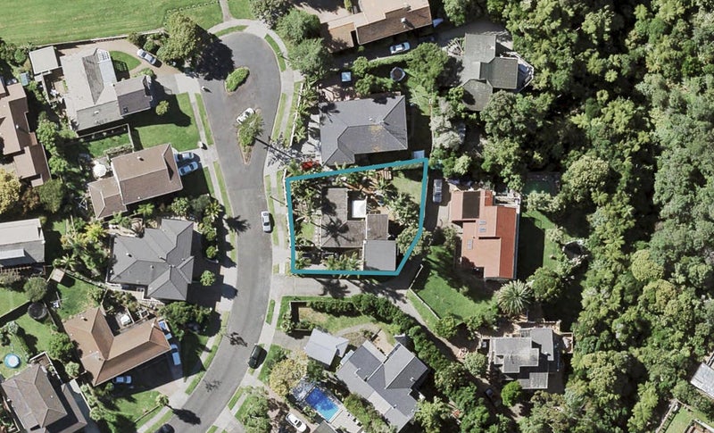21 Cyclades Place, Shelly Park, Auckland - Carousel 1