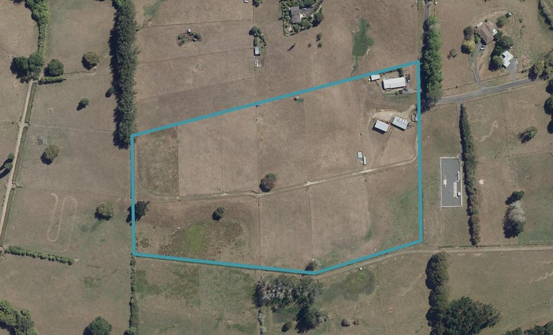 139 Foster Road, Temple View, Hamilton - Carousel 1