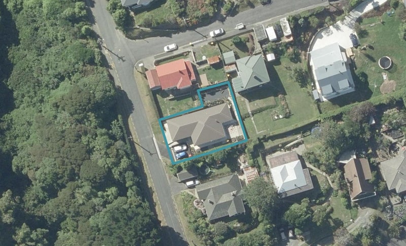 16A Wanaka Street, Ravensbourne, Dunedin - Carousel 1