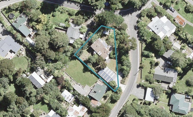 16 Avian Road, Blue Mountains, Upper Hutt - Carousel 1