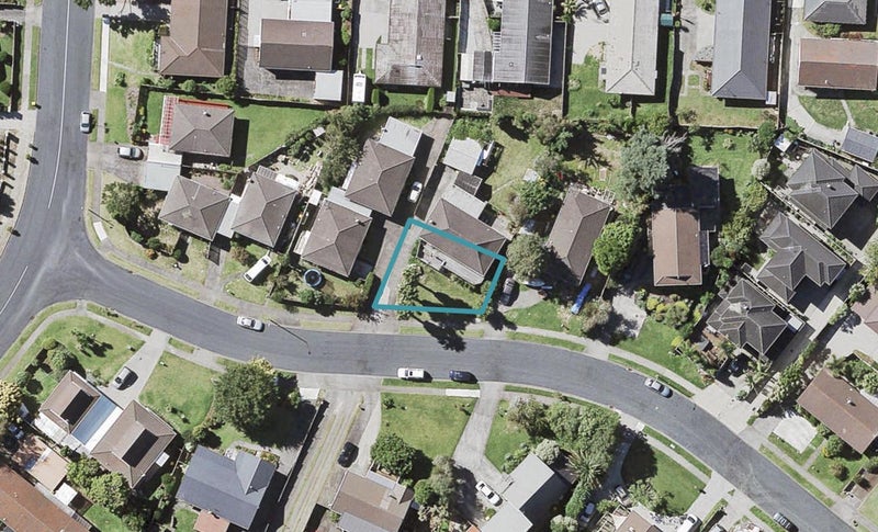6A Cairngorm Place, Highland Park, Auckland - Carousel 1