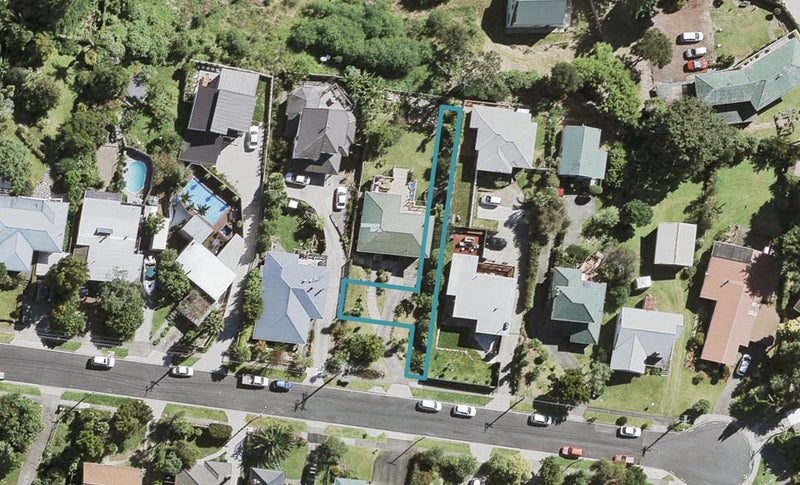 2/14 Roland Hill, Glen Eden, Auckland - Carousel 1