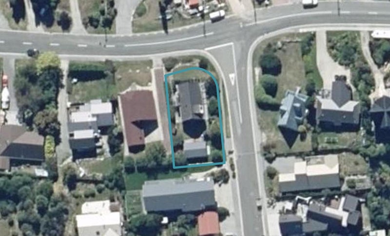 1 Four Views Avenue, Kelvin Heights, Queenstown - Carousel 1