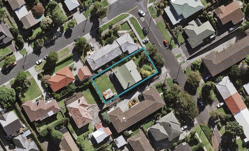 6 Rongo Road, Royal Oak, Auckland - Carousel 1