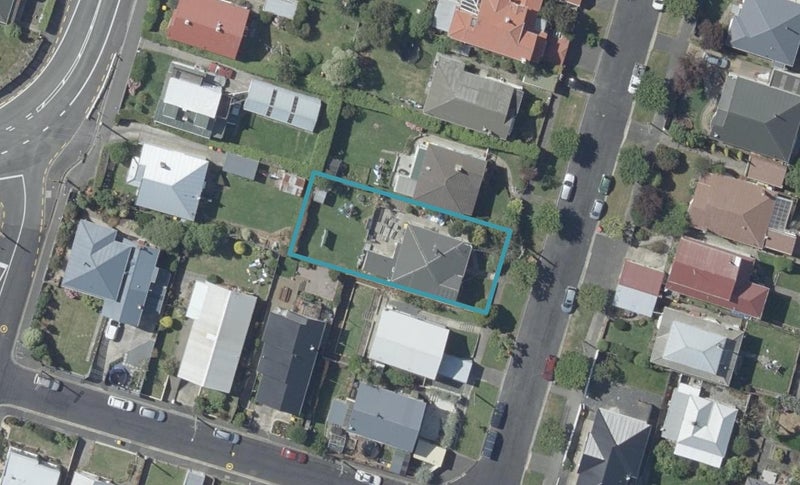 32 Scoular Street, Maryhill, Dunedin - Carousel 1