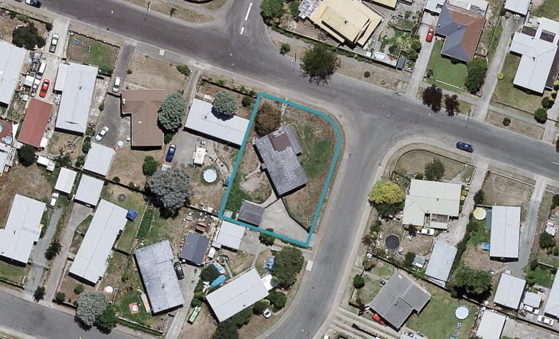 9 Kingsley Drive, Flaxmere, Hastings - Carousel 1