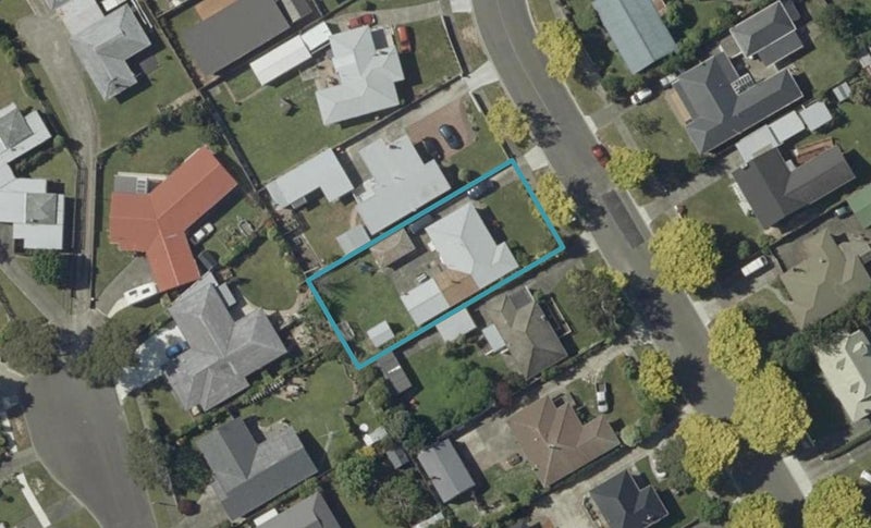 34 Birmingham Street, Takaro, Palmerston North - Carousel 1