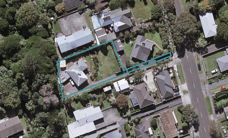 84A Govett Avenue, Frankleigh Park, New Plymouth - Carousel 1