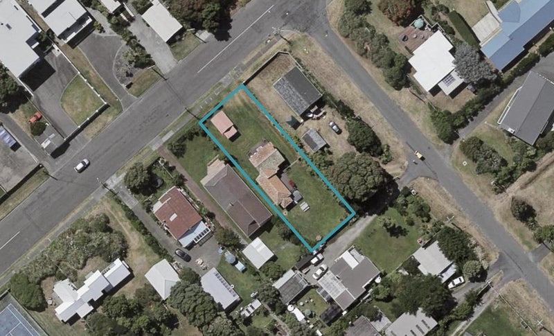 66 Tutere Street, Waikanae Beach, Waikanae - Carousel 1