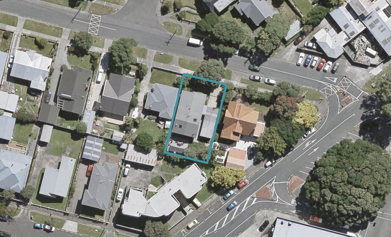44 Beaumont Avenue, Alicetown, Lower Hutt - Carousel 1