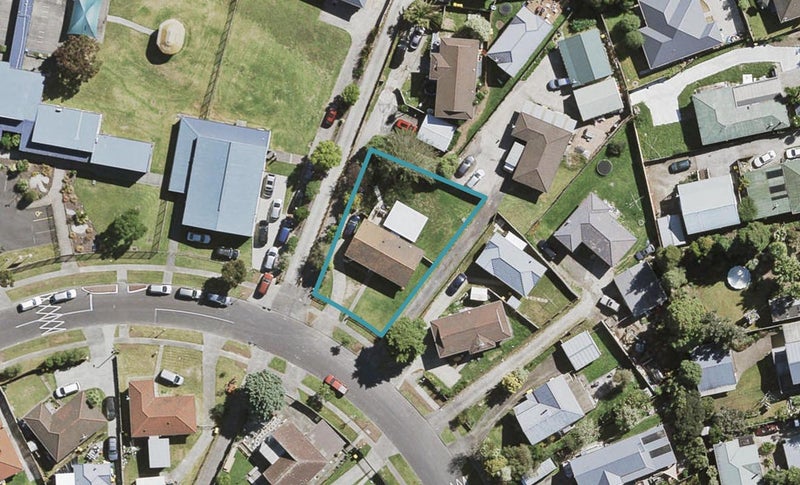 15 Karepo Crescent, Ranui, Auckland - Carousel 1