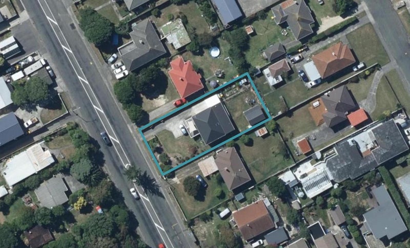 43 Main Road, Titahi Bay, Porirua - Carousel 1