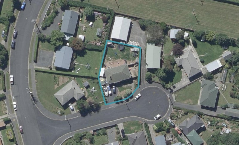 3 Bonar Street, Halfway Bush, Dunedin - Carousel 1