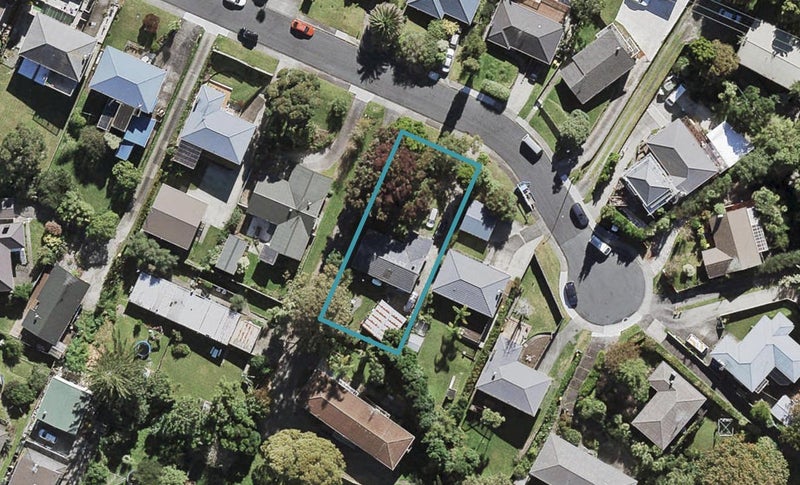33 Camelot Place, Glenfield, Auckland - Carousel 1