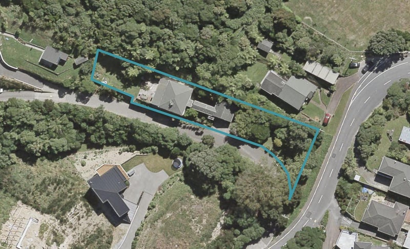 75 Korokoro Road, Korokoro, Lower Hutt - Carousel 1
