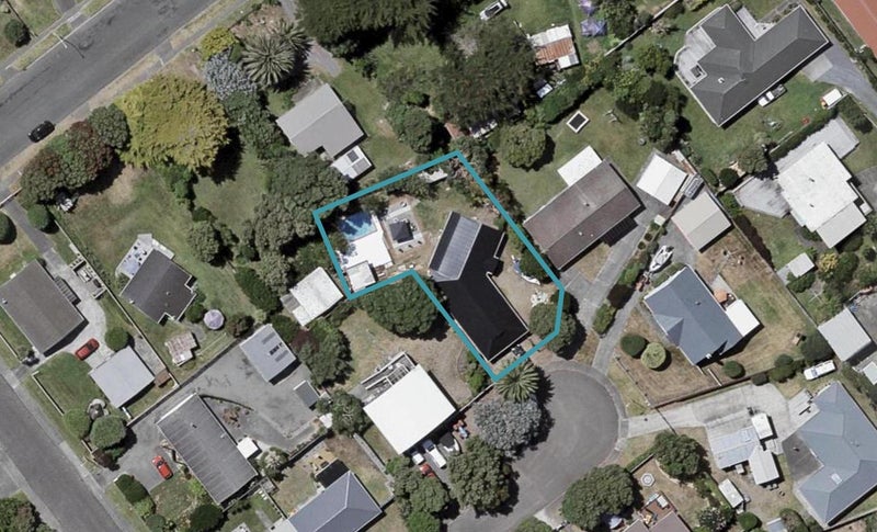 7 Fenside Street, Waikanae Beach, Waikanae - Carousel 1