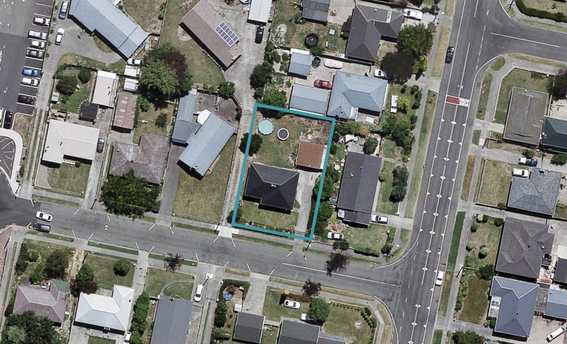 4 Dick Place, Onekawa, Napier - Carousel 1