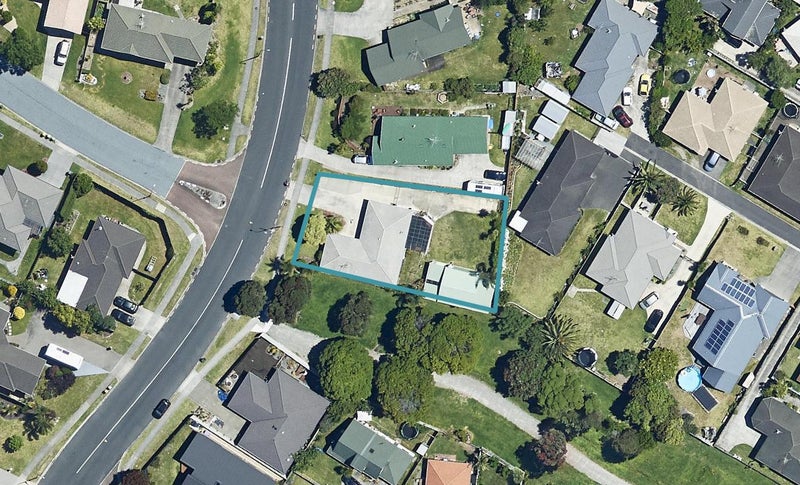 62 Pacific View Road, Papamoa Beach, Papamoa - Carousel 1
