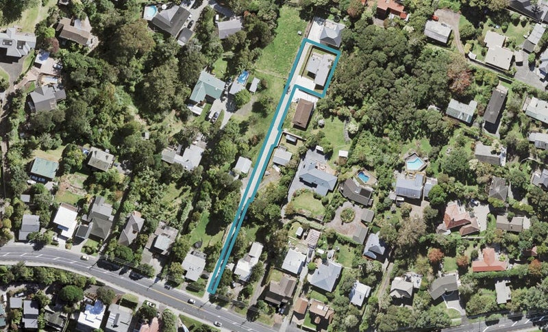213B Golf Road, Titirangi, Auckland - Carousel 1