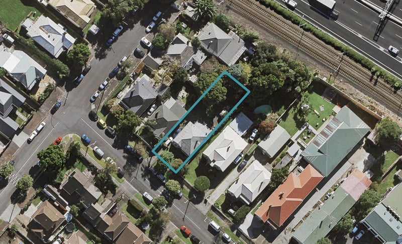 33 Marewa Road, Greenlane, Auckland - Carousel 1