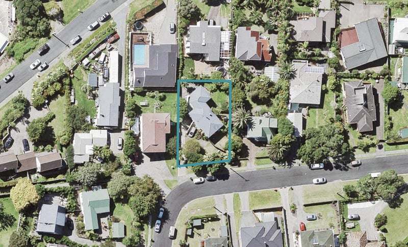 11A Philson Terrace, Browns Bay, Auckland - Carousel 1