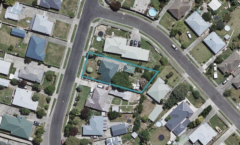 8 Hillary Crescent, Maraenui, Napier - Carousel 1