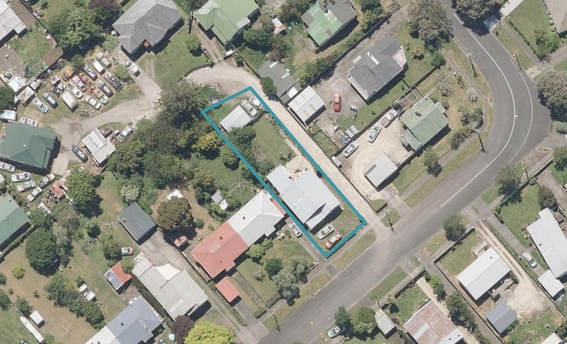 41 Kitchener Street, Whanganui East, Whanganui - Carousel 1