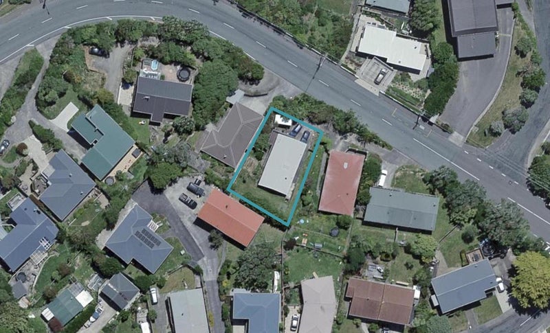 232 Helston Road, Paparangi, Wellington - Carousel 1