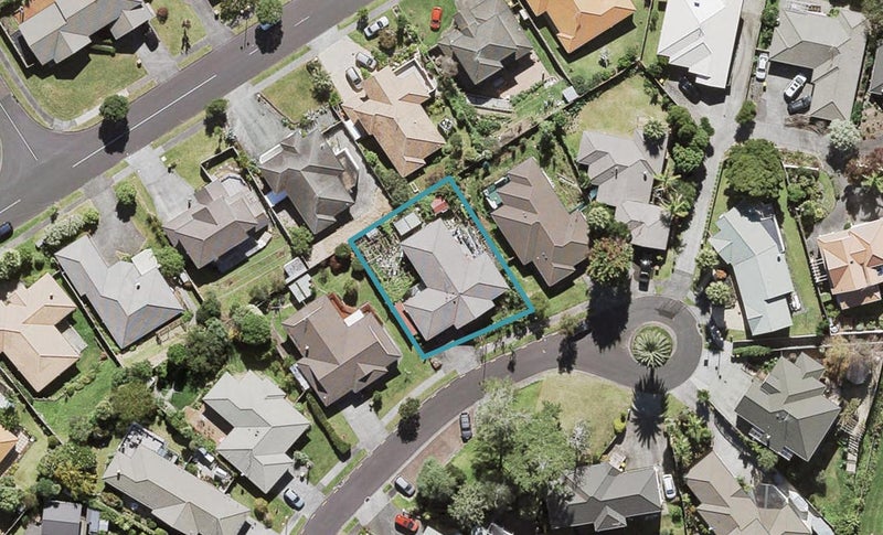 14 Jubaea Place, Henderson, Auckland - Carousel 1