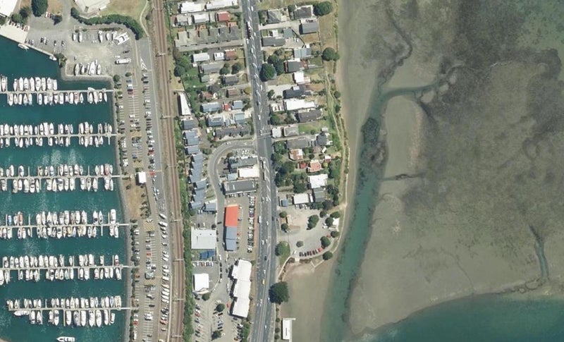 10 Mana Esplanade, Paremata, Porirua - Carousel 1