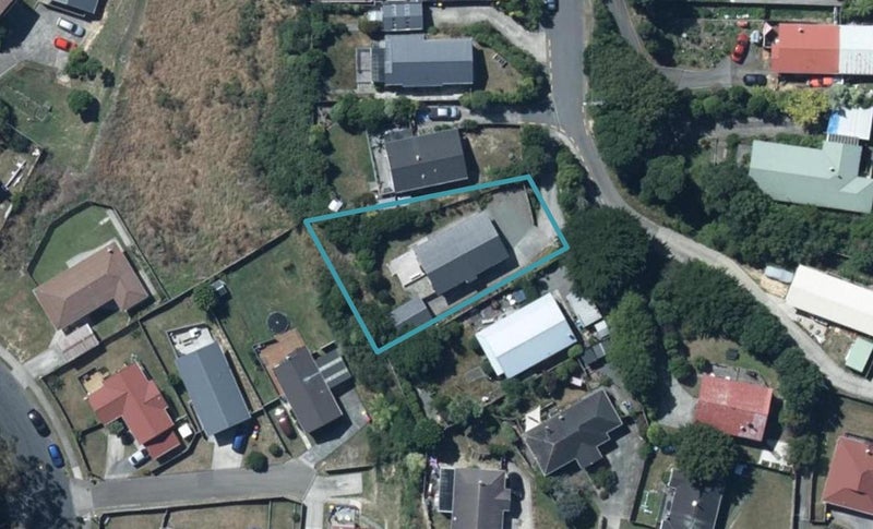 94 Arawhata Street, Ranui, Porirua - Carousel 1