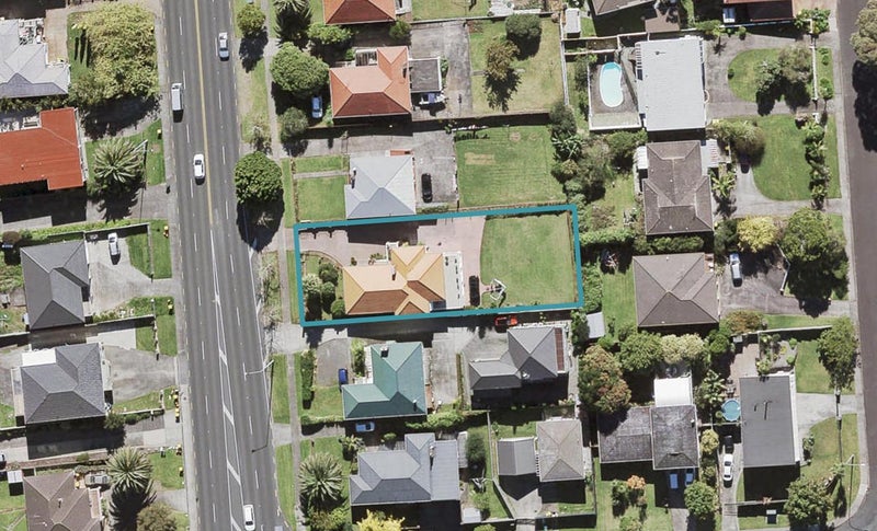 4315 Great North Road, Glendene, Auckland - Carousel 1