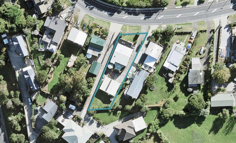 15 Vipond Road, Stanmore Bay, Whangaparaoa - Carousel 1