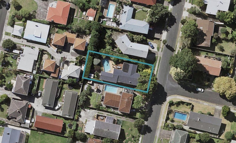 15 Glenside Avenue, Pakuranga, Auckland - Carousel 1